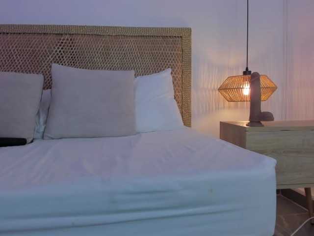 gipsela-gomez live cam on BongaCams