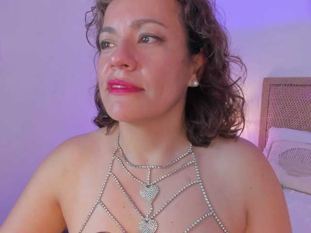 gipsela-gomez live webcam show