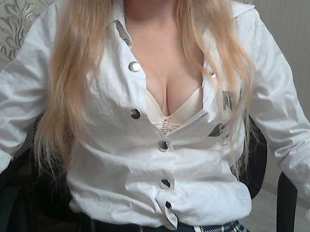 Sex chat gratuit in direct cu xMilagrosxs pe BongaCams
