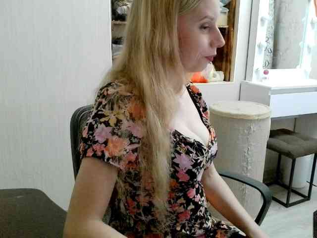 xMilagrosxs webcam