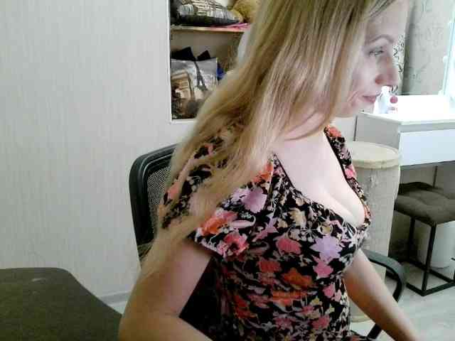 xMilagrosxs webcam