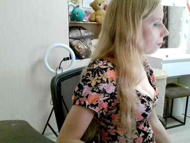 xMilagrosxs webcam