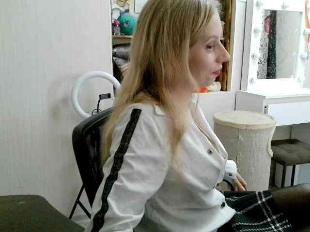 xMilagrosxs webcam