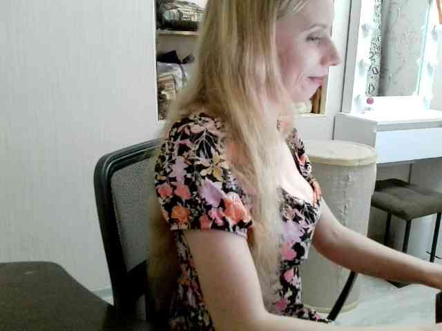 xMilagrosxs webcam