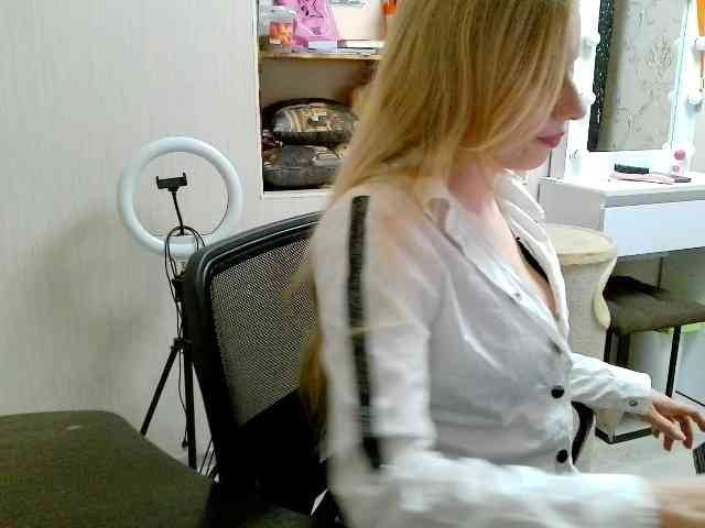 xMilagrosxs webcam