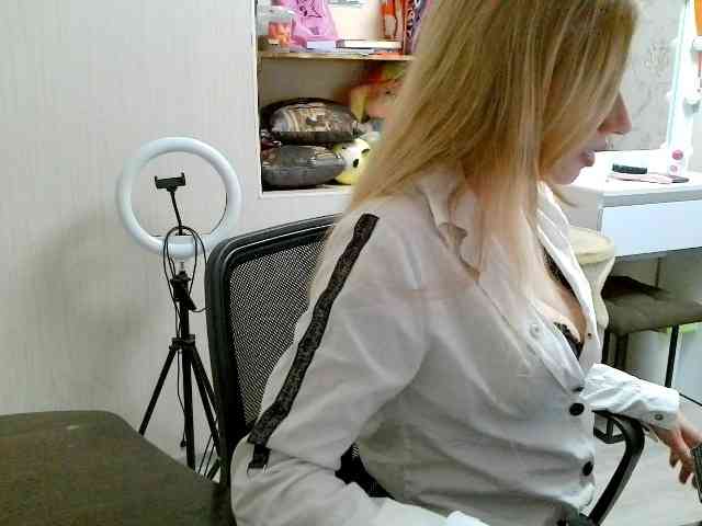 xMilagrosxs webcam