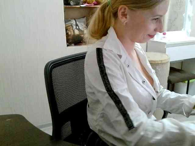 xMilagrosxs webcam