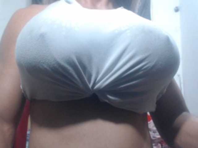 Natymuscle live cam
