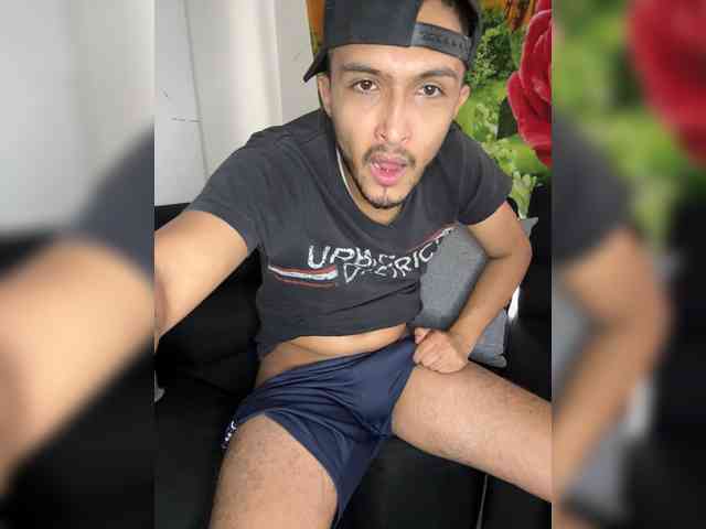 mosmar20 Live Webcam on BongaCams