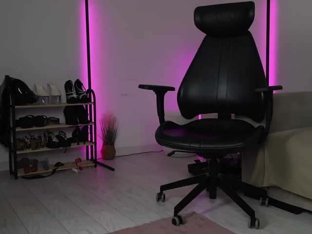 MidnightJoyx live cam on BongaCams