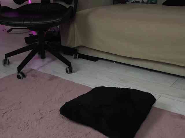 MidnightJoyx webcam