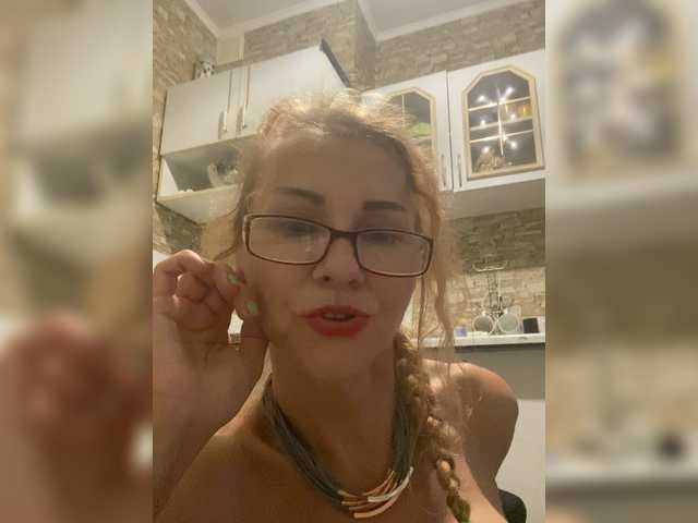 Ritia live webcam show