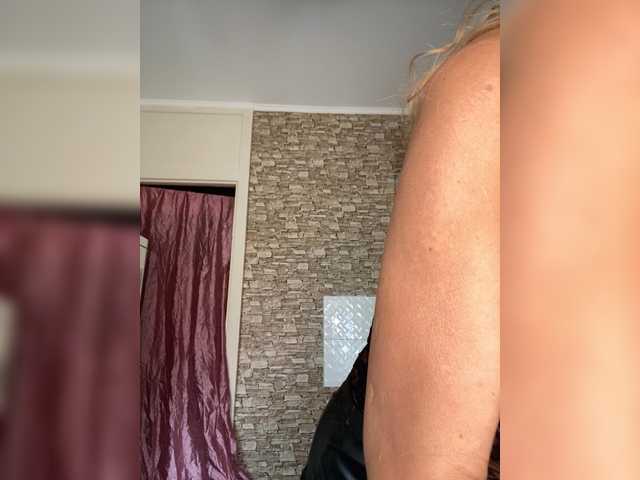 Ritia live cam on BongaCams
