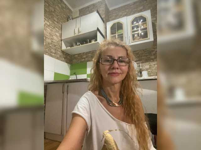 Ritia live cam on BongaCams
