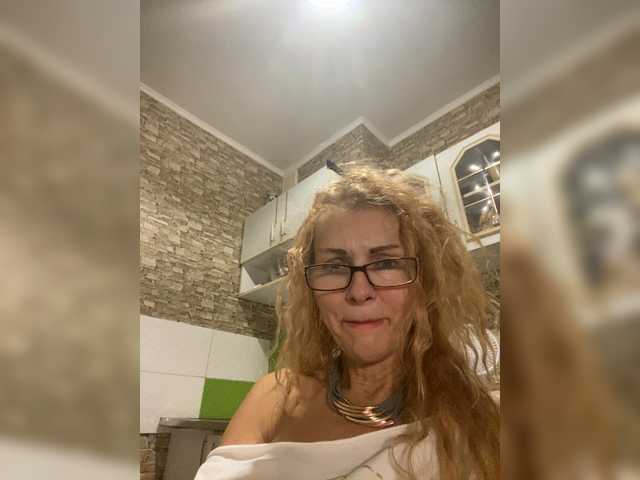 Ritia live webcam show