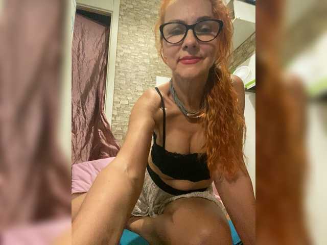 Ritia live webcam show