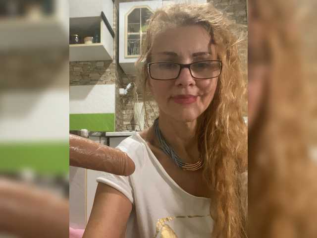 Ritia live webcam show