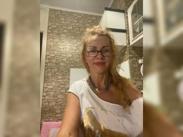 Ritia live cam on BongaCams