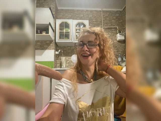 Ritia live webcam show