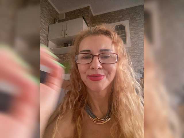Ritia live webcam show