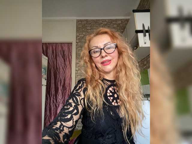 Ritia's BongaCams show and profile