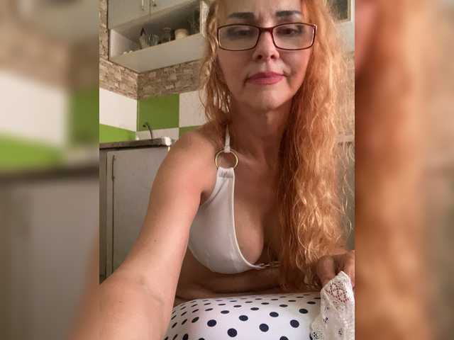 Ritia live cam on BongaCams