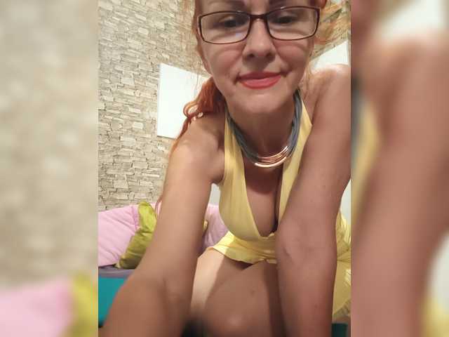 Ritia live webcam show