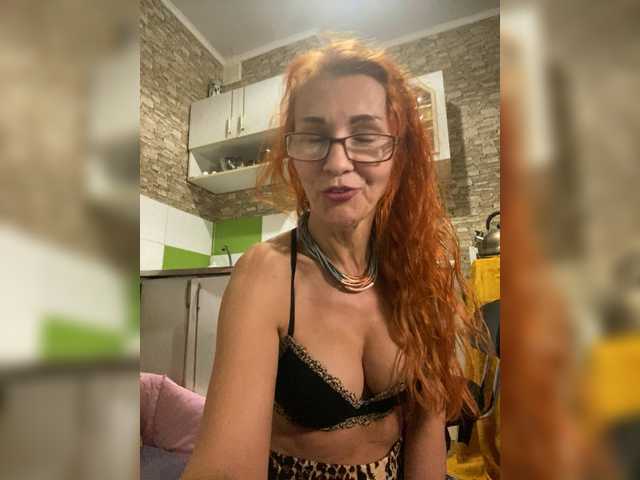 Ritia live cam on BongaCams