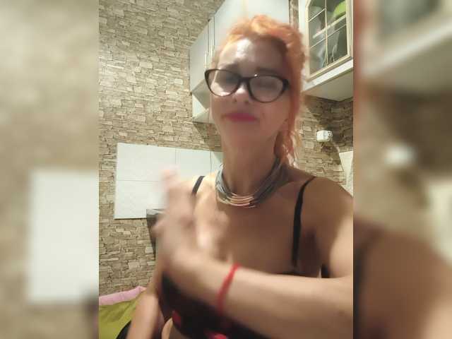 Ritia live cam on BongaCams