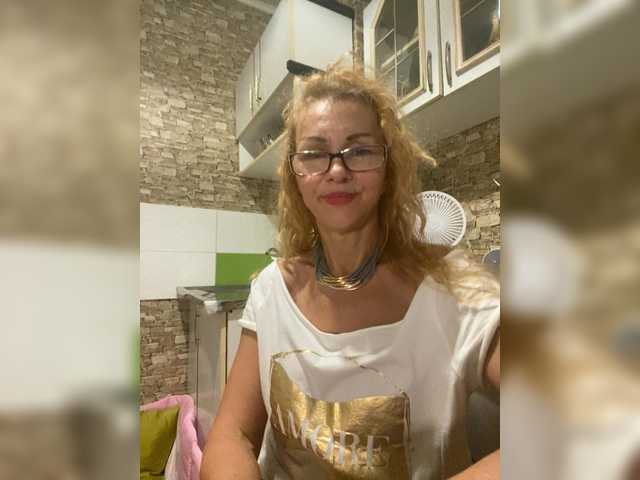Ritia live webcam show