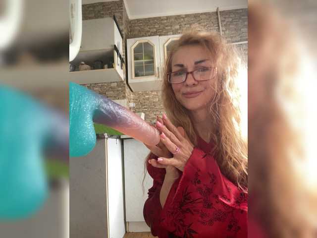 Ritia's BongaCams show and profile