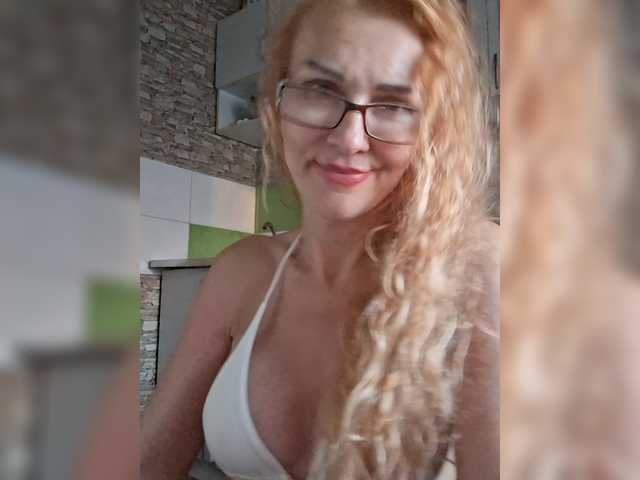 Ritia live cam on BongaCams