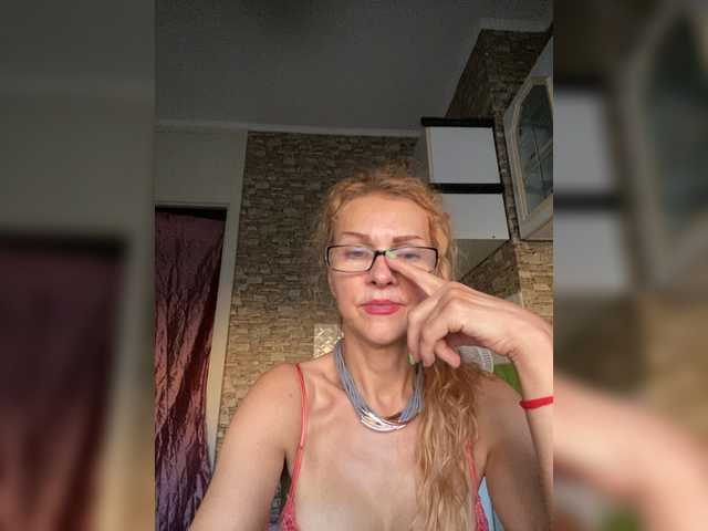 Ritia live webcam show