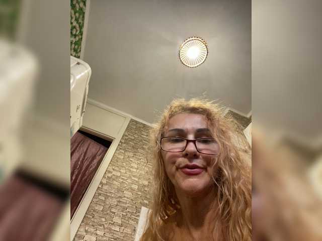 Ritia live cam on BongaCams