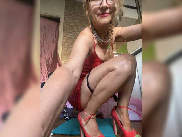 Ritia live webcam show