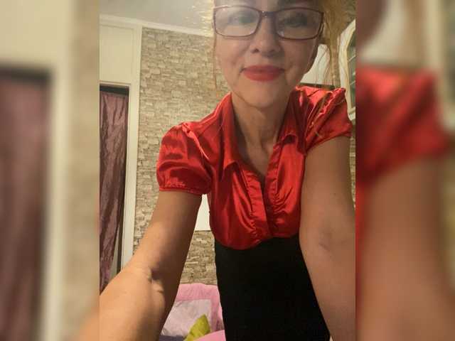 Ritia live cam on BongaCams