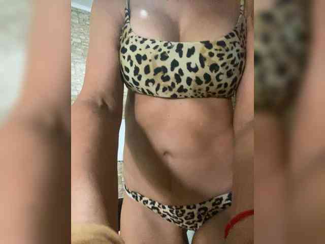 Ritia Live Webcam on BongaCams