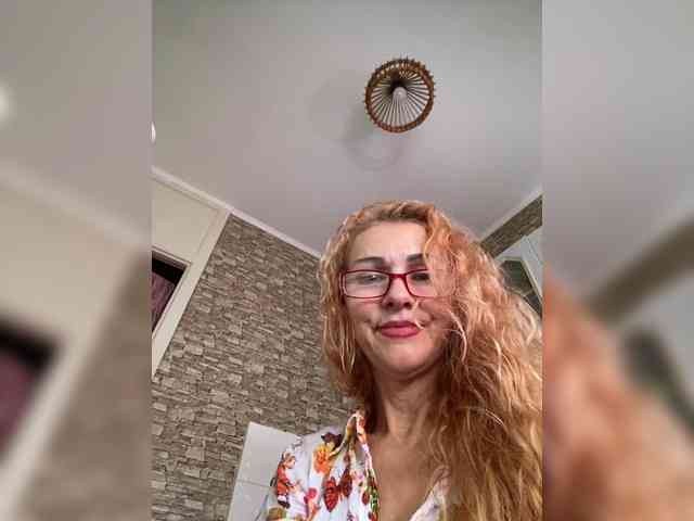 Ritia Sex Cam Show
