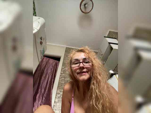 Ritia Sex Cam Show