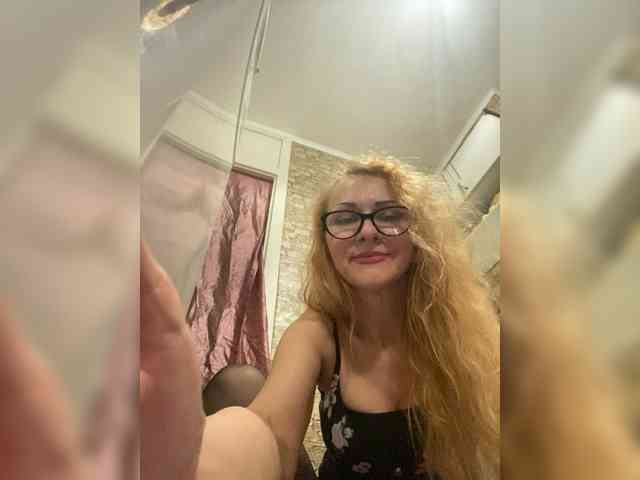 Ritia Live Webcam on BongaCams