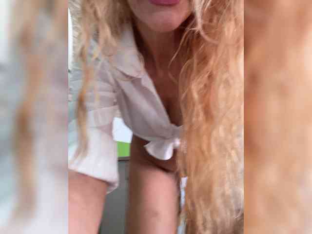 Ritia Sex Cam Show