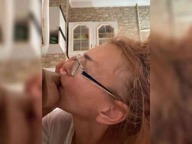Ritia Sex Cam Show