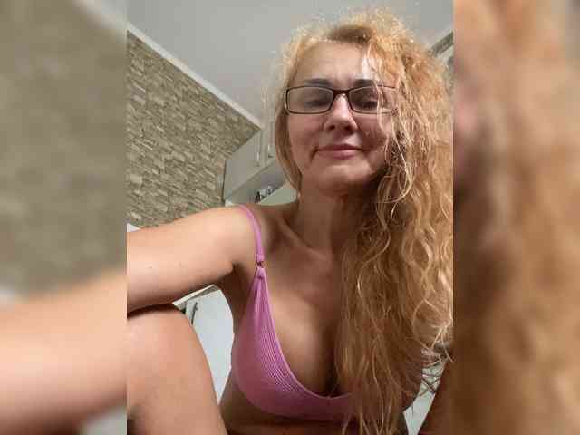 Ritia Sex Cam Show