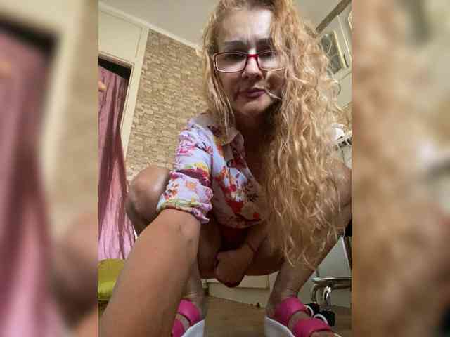 Ritia Sex Cam Show