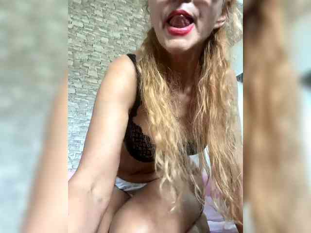 Ritia Sex Cam Show