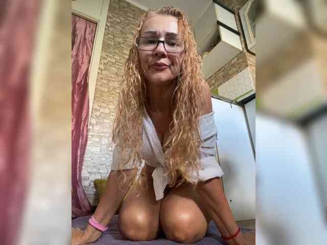 Ritia Sex Cam Show