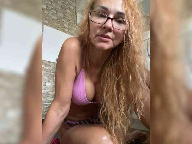 Ritia Sex Cam Show