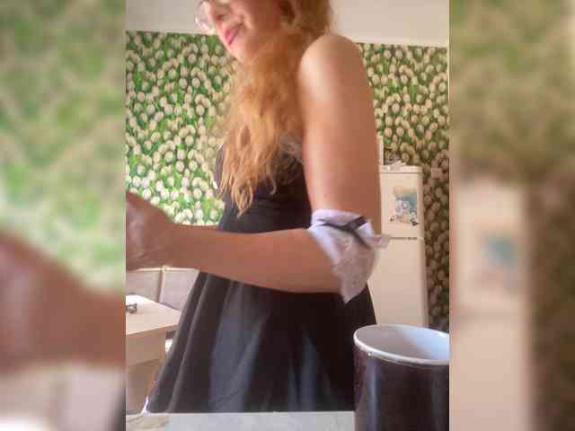 Este modelo está ao vivo agora. Ritia