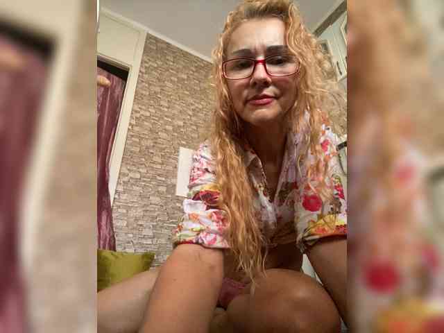 Ritia Sex Cam Show