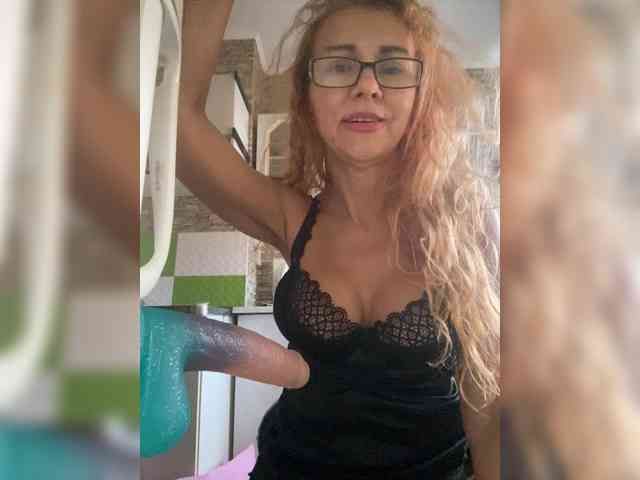 Ritia Sex Cam Show